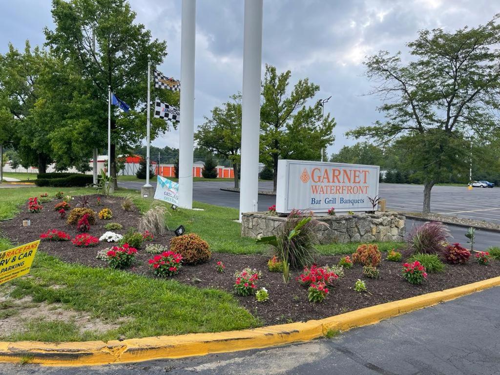 Travelodge By Wyndham Indianapolis Speedway Exterior foto